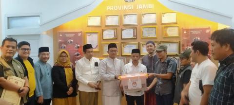 Penyerahan dari Logistik KPU Kabupaten Merangin ke KPU Provinsi Jambi