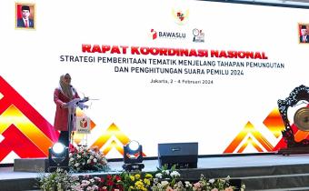 Pembukaan sekalian sambutan dari Lolly Suhenti S. Sos.I.,M.H Anggota Bawaslu RI